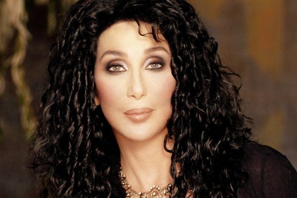 En este momento estás viendo La Cantante Cher Hoy cumple 70 años