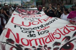 Lee más sobre el artículo Dos preparatorias de la UNAM cerradas en apoyo a los de Ayotzinapa