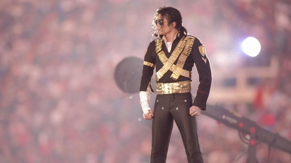 En este momento estás viendo Michael Jackson lidera la lista de celebridades fallecidas con más ganancias