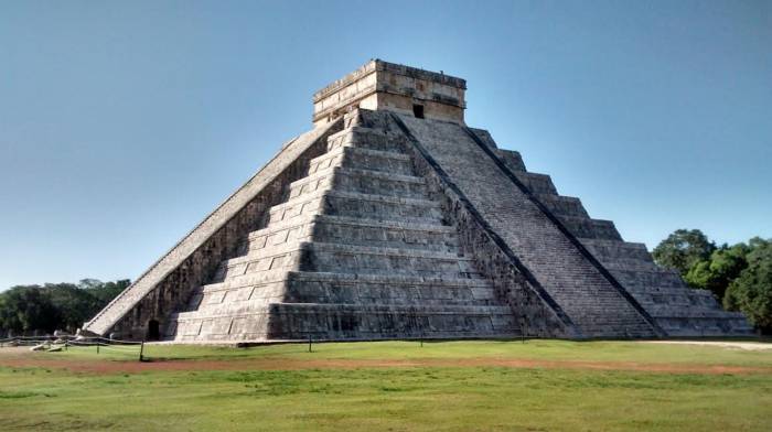 En este momento estás viendo Descubren dos piramides dentro de la pirámide de Kukulkán en Chichén Itzá