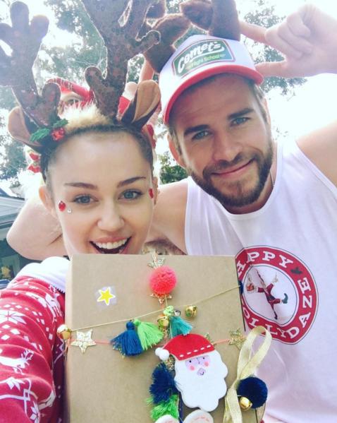 En este momento estás viendo Miley Cyrus y Liam Hemsworth celebraron la Navidad
