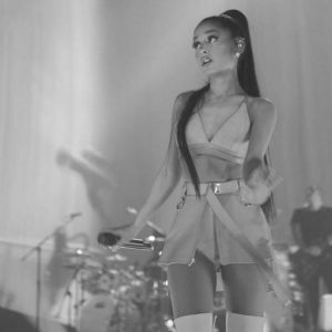 Lee más sobre el artículo Ariana Grande anunció la fecha de su concierto benéfico en Manchester