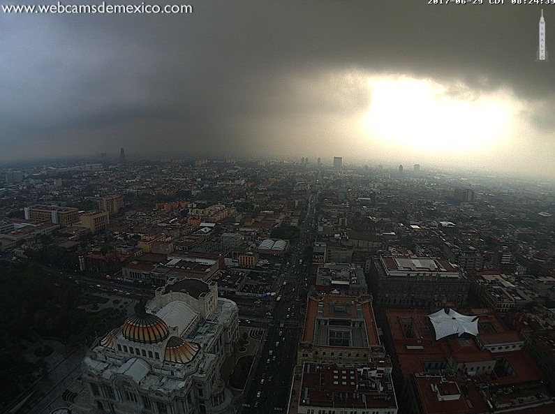 En este momento estás viendo Caos  en la Ciudad de México por tormenta