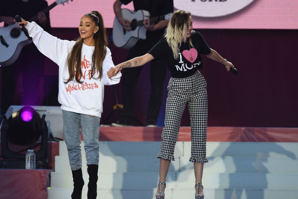 En este momento estás viendo Ariana Grande presentó su concierto benéfico “One Love Manchester”