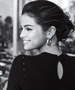 Lee más sobre el artículo Selena Gómez será protagonista de la nueva película de Woody Allen
