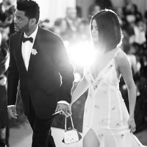 Lee más sobre el artículo The Weeknd y Selena Gomez terminan su relación