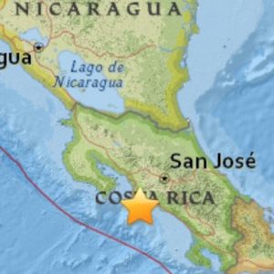 Lee más sobre el artículo Reportan dos personas muertas por terremoto en Costa Rica