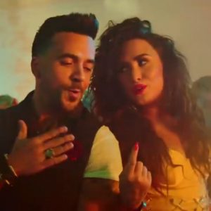Lee más sobre el artículo Luis Fonsi y Demi Lovato comparten adelanto de su nueva canción “Échame la culpa”