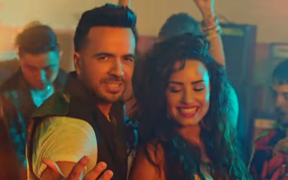 En este momento estás viendo Luis Fonsi estrenó su nueva canción “Échame La Culpa” junto a Demi Lovato