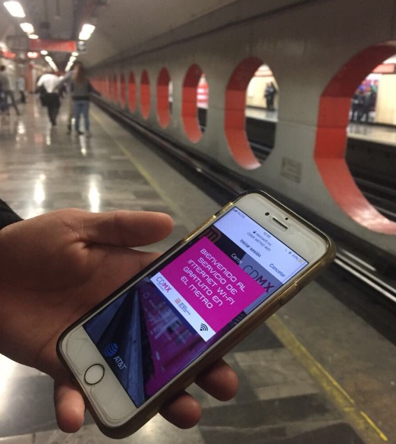 En este momento estás viendo Instalan Wifi gratuito en la Línea 7 del Metro