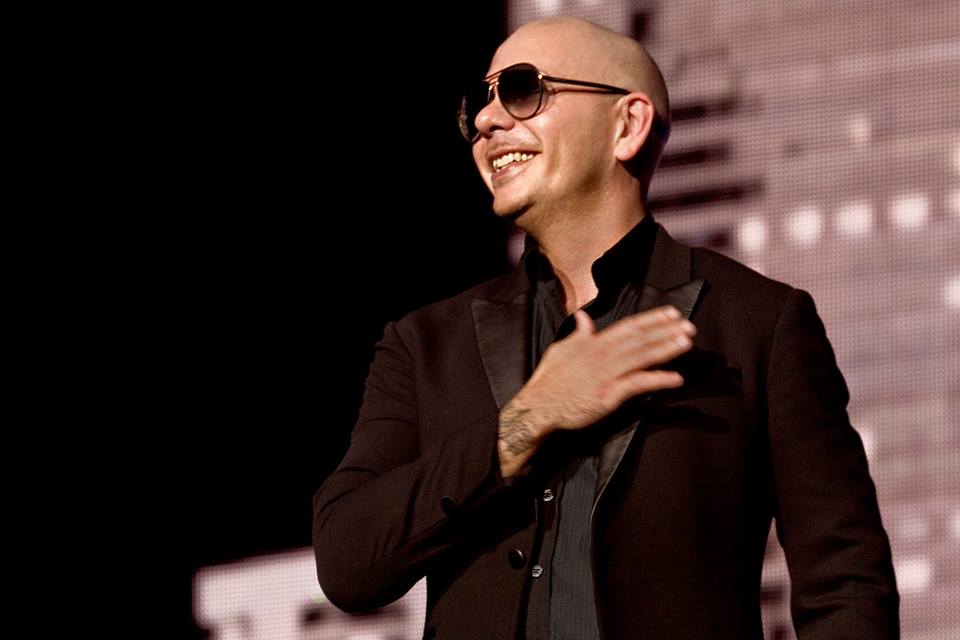 En este momento estás viendo Pitbull ofrecerá concierto gratuito en Miami