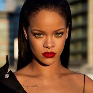 Lee más sobre el artículo Nombran Rihanna a una calle en Barbados