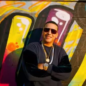 Lee más sobre el artículo Daddy Yankee estrenó su nuevo sencillo “Dura”