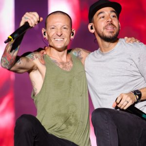 Lee más sobre el artículo Integrante de Linkin Park lanza canciones en recuerdo de Chester Bennington