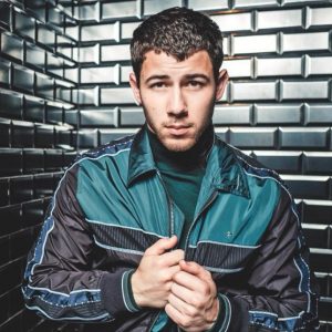 Lee más sobre el artículo Nick Jonas descarta reencuentro de Jonas Brothers