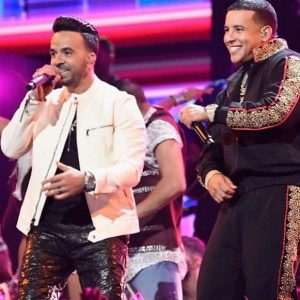 Lee más sobre el artículo Luis Fonsi y Daddy Yankee cantarón “Despacito” en los Grammy