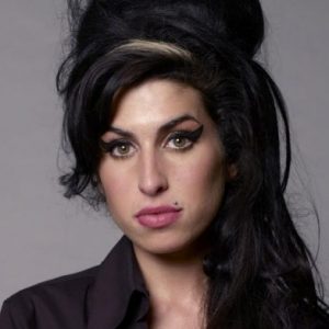 Lee más sobre el artículo Sale a la luz canción inédita de Amy Winehouse