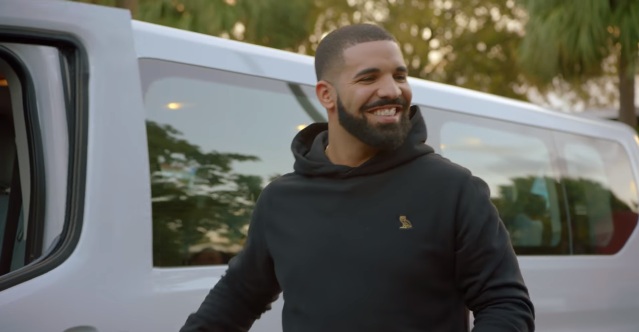 En este momento estás viendo Drake estrenó el video de “God’s Plan”
