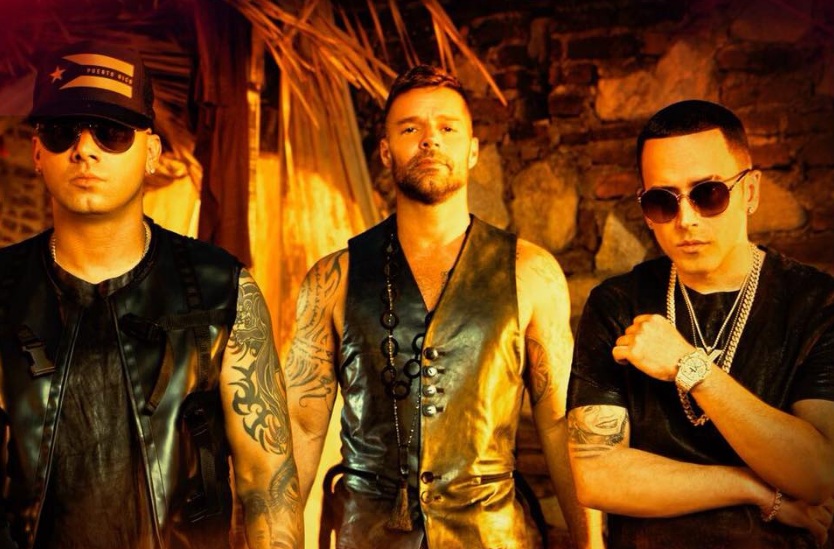 En este momento estás viendo Ricky Martin lanza su nuevo sencillo “Fiebre” junto a  Wisin y Yandel 