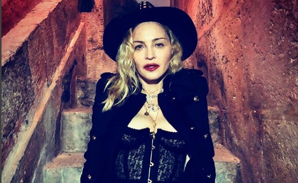 En este momento estás viendo Madonna prepara nuevo álbum