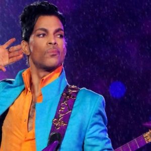 Lee más sobre el artículo Netflix realizará una serie sobre la vida de Prince