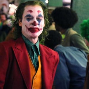 Lee más sobre el artículo Warner Bros revela la sinopsis de “The Joker”