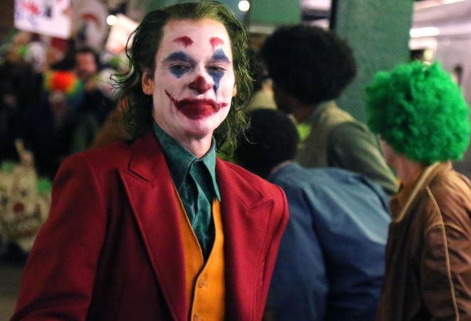 En este momento estás viendo Warner Bros revela la sinopsis de “The Joker”