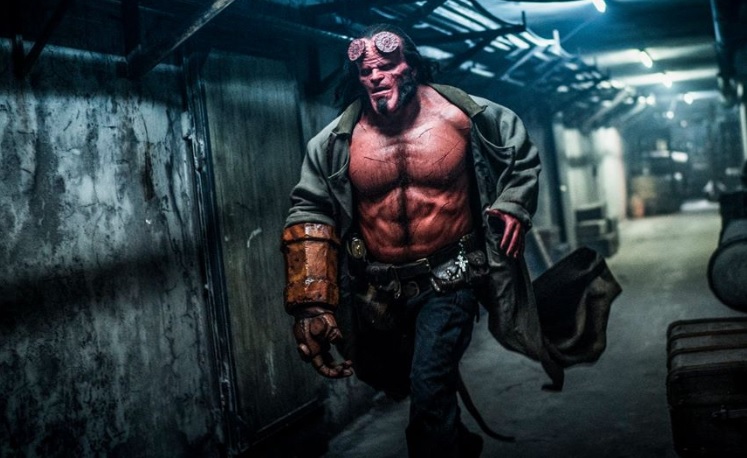 En este momento estás viendo Lanzan nuevo póster de “Hellboy”