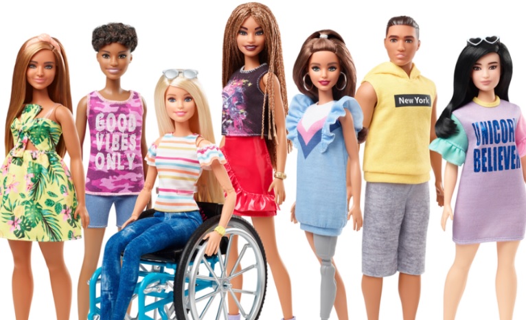 En este momento estás viendo Barbie lanza muñecas con silla de ruedas y prótesis