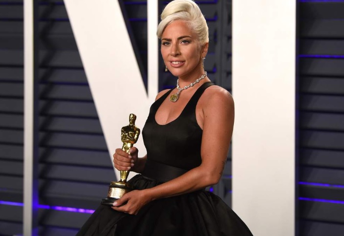 En este momento estás viendo Lady Gaga gana premio Oscar por su canción “Shallow”