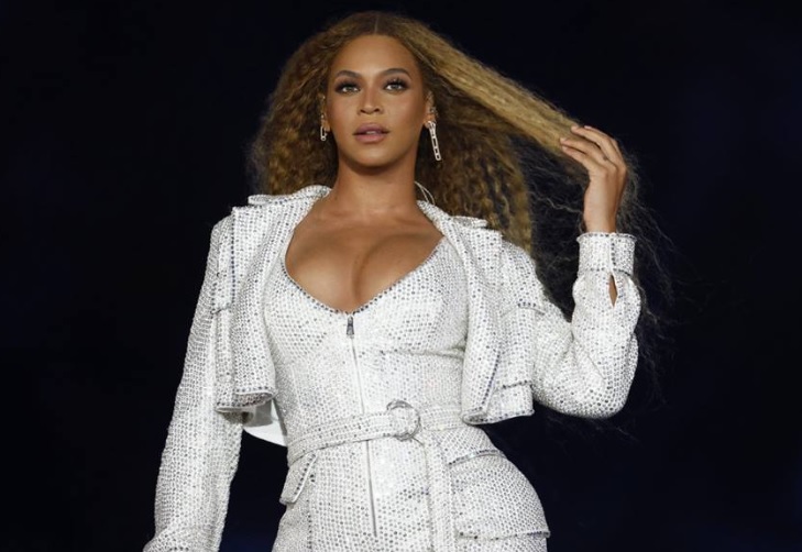 En este momento estás viendo Beyoncé lanza su nuevo álbum y su documental “Homecoming”