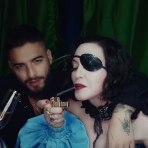 Lee más sobre el artículo Madonna estrena el video de “Medellín” junto a Maluma