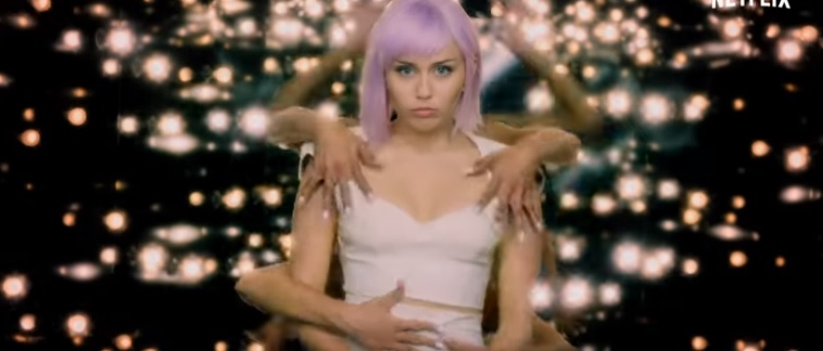 En este momento estás viendo Netflix lanza trailer de la temporada 5 de “Black Mirror” con Miley Cyrus