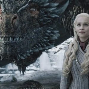 Lee más sobre el artículo Fans de “Game of Thrones” piden a HBO rehacer la última temporada