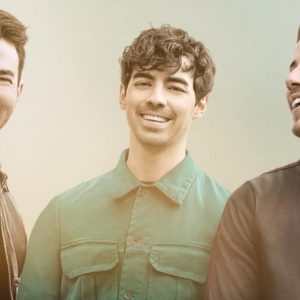 Lee más sobre el artículo Jonas Brothers lanzan trailer de su documental “Chasing Happiness”