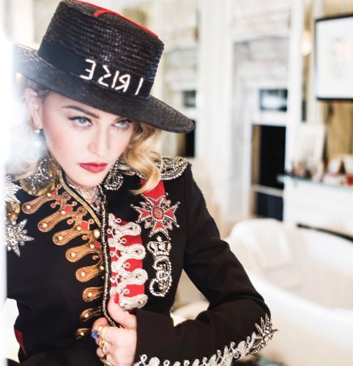 En este momento estás viendo Madonna anuncia su gira “The Madame X”