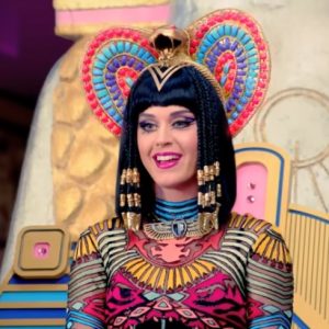 Lee más sobre el artículo Culpan de plagio a Katy Perry por su canción “Dark Horse”