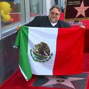Lee más sobre el artículo Guillermo del Toro recibió su estrella en el Paseo de la Fama de Hollywood