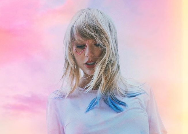 En este momento estás viendo Taylor Swift estrenó su nuevo álbum “Lover”