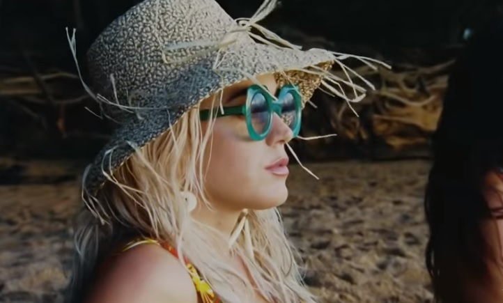 En este momento estás viendo Katy Perry lanza su nueva canción “Harleys in Hawaii”