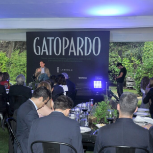 Lee más sobre el artículo Celebra Gatopardo 19 aniversario y llama a medios a renovarse