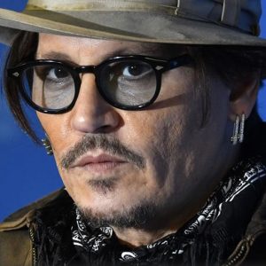 Lee más sobre el artículo Johnny Depp podría ser el Joker en la secuela de “The Batman”