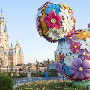 Lee más sobre el artículo Disneyland de Shanghái vuelve a abrir sus puertas
