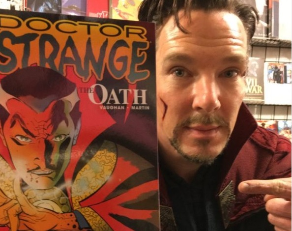 En este momento estás viendo Doctor Strange visitó tienda de comics en Nueva York