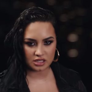 Lee más sobre el artículo Demi Lovato lanza nueva canción “Commander In Chief”