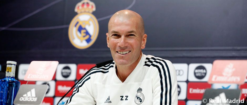 En este momento estás viendo Busca el PSG contratar a Zinedine Zidane